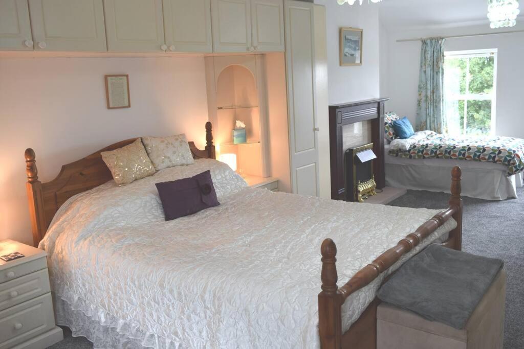 Dee View Villa Holywell  Exterior foto